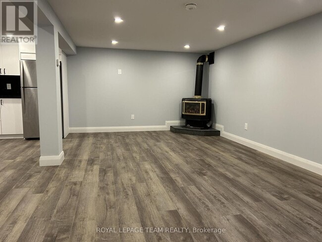 Photo - 746 St Jean St