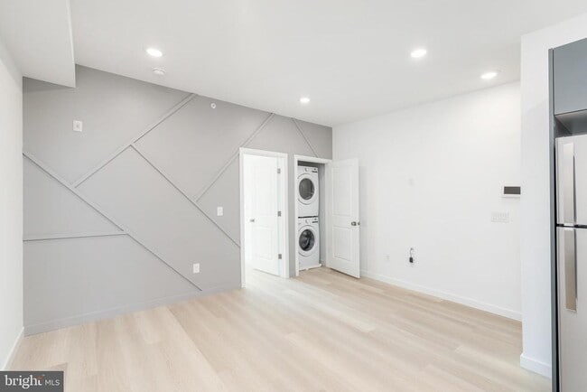 Photo - 2139 N 7th St