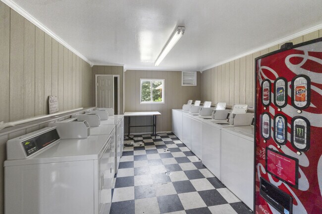 Instalación de lavandería - Maverick on Gilmer