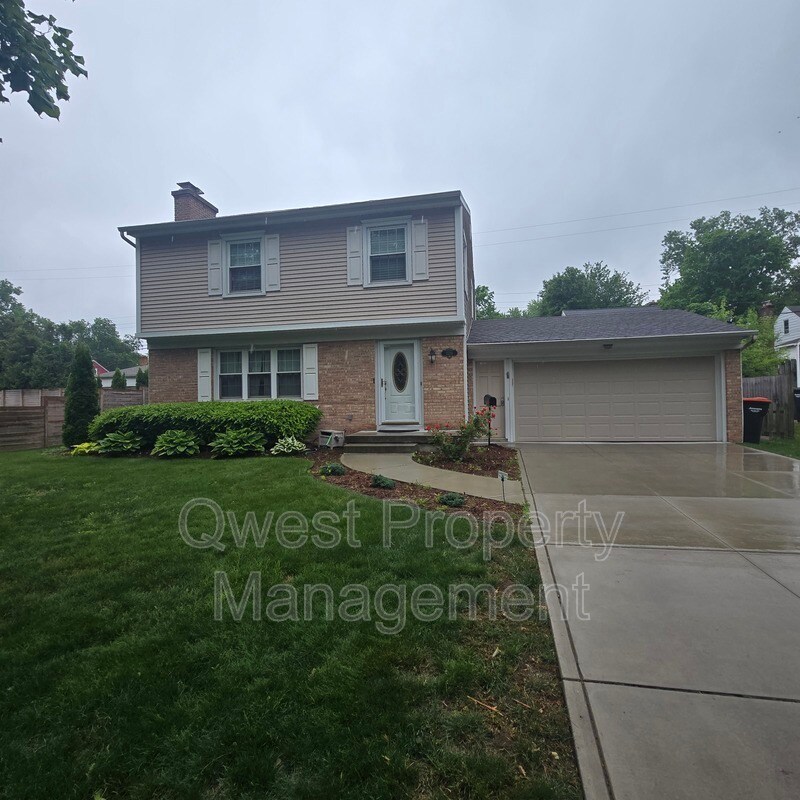 Photo - 2236 Elmwood Dr SE House