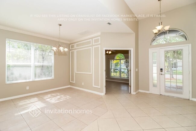 Photo - 6006 35th Ln E