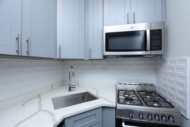 Photo - 545 W Belmont Unit F7