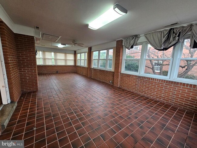 Photo - 615 Villa Ave