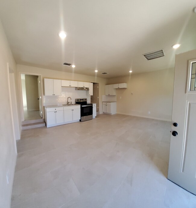 Photo - 118 Esmeralda Dr Unidad 104