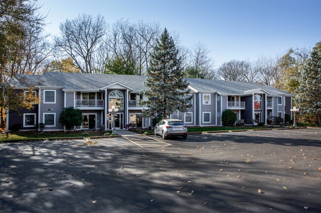 Fox Village Apartment Homes - Fox Village Apartment Homes