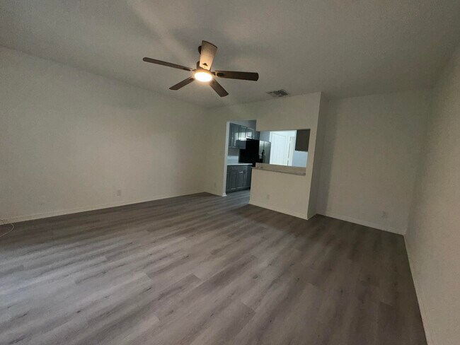 Photo - 4120 Maine St Unidad 2