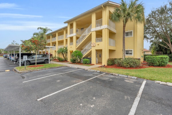 Building Photo - 1549 Sandpiper St Unit 36