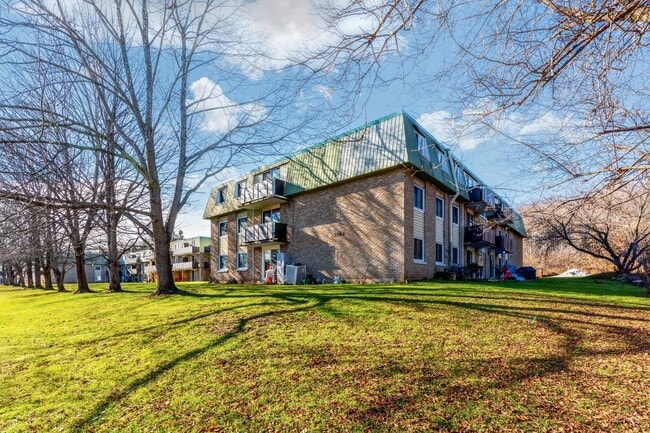 Photo - 6th Street Apartments