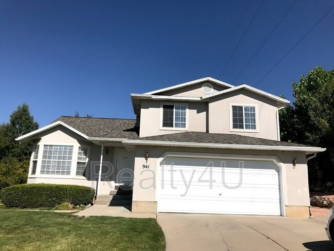 Building Photo - 941 E 300 N