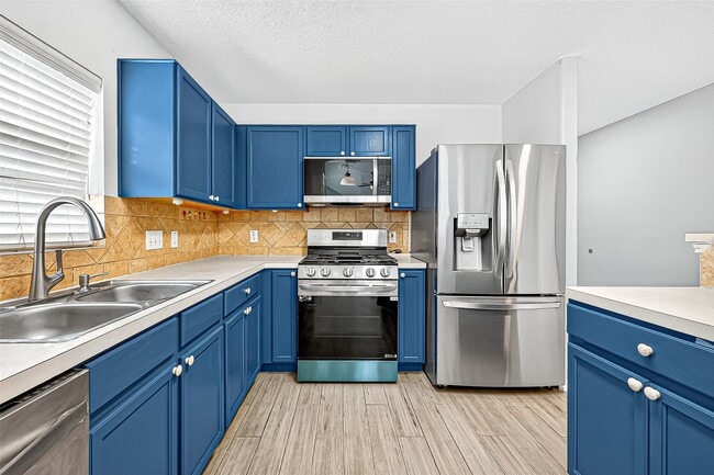 Photo - 4730 Pin Oak Creek Ln