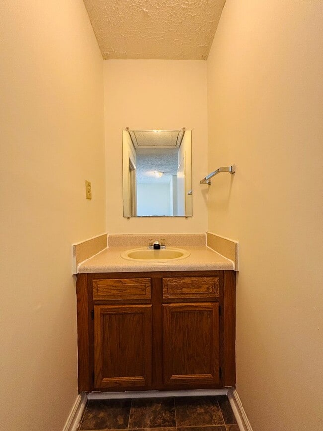 Photo - 615 Green St