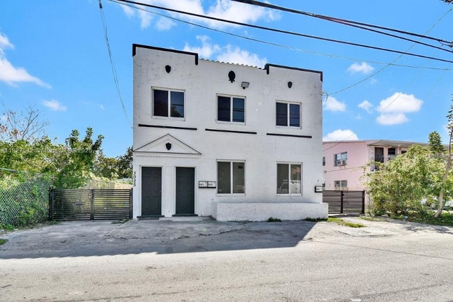 Photo - 3025 NW 8th Ave
