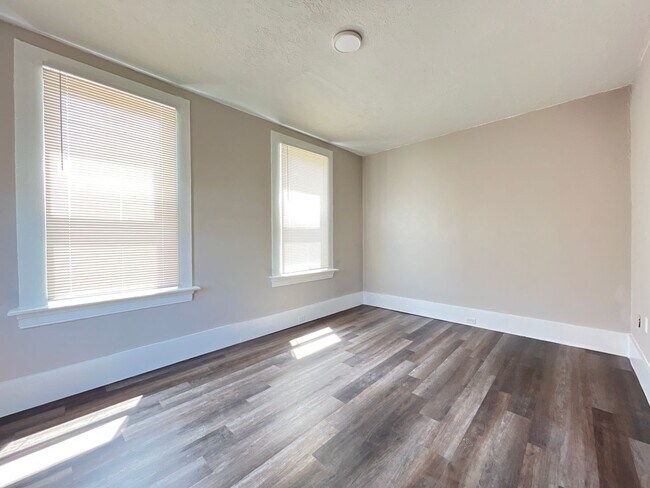 Photo - 1548 Lingo St Unidad 2