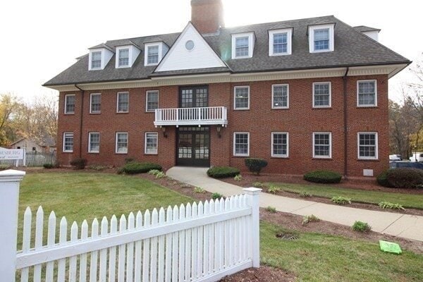 Building Photo - 132 Tyngsboro Rd Unit 9