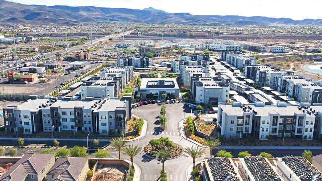 Building Photo - Douglas at Stonelake Rental