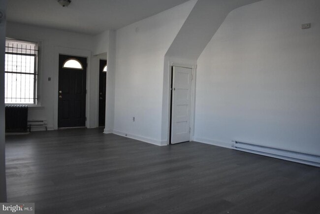 Photo - 10 S 62nd St