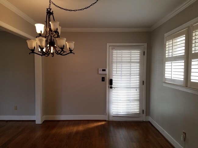 Photo - 406 Owens Dr