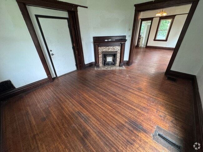 Building Photo - 1408 Grandview Blvd Unit Apt 1