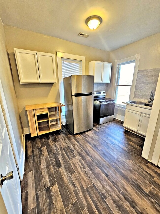 Photo - 613 3rd Ave SW Unit Apt 1