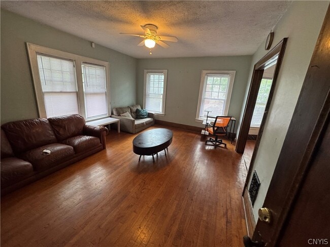Photo - 708 Maryland Ave