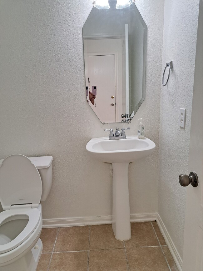 Photo - 13134 Stratford Skies Ln