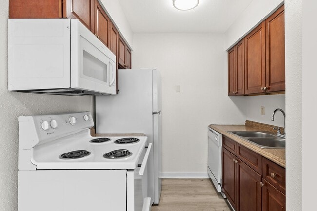 Photo - Tower Grove Gem Unit 205