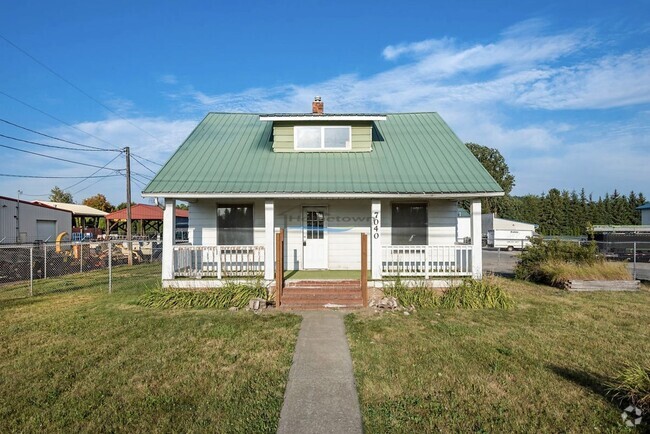 Building Photo - 7040 N Government Wy Unit 10 - House