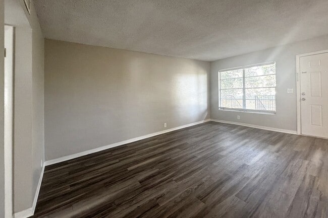 Photo - Park Apartments