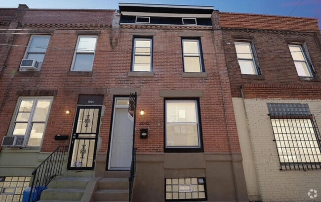 Building Photo - 2002 S Croskey St Rental
