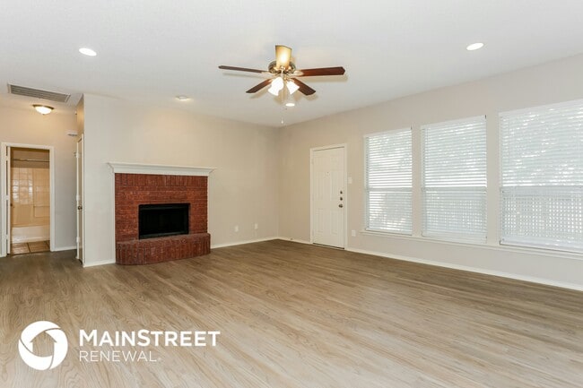 Photo - 815 Ackers Dr