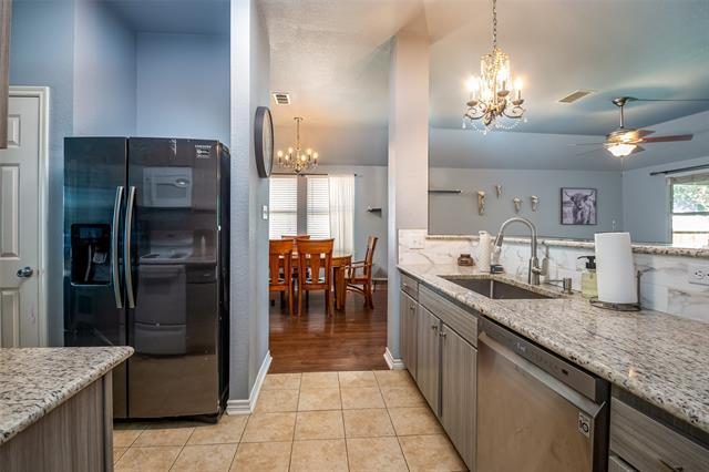 Photo - 1313 Cardinal Way