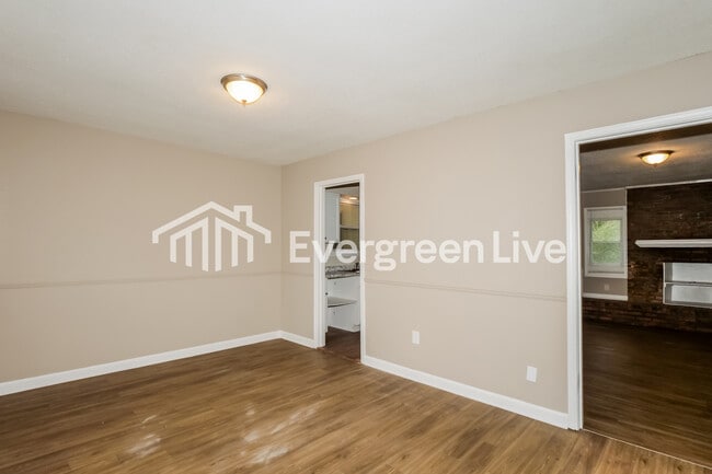 Photo - 3926 Kerwin Dr