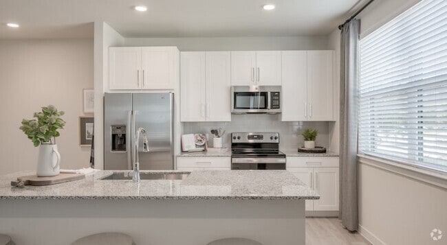 Building Photo - Biggest Offer Yet – 10 Weeks Free + $1000 ... Unit PHY1 Rental