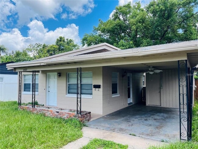 Building Photo - 2203 Oregon St Rental