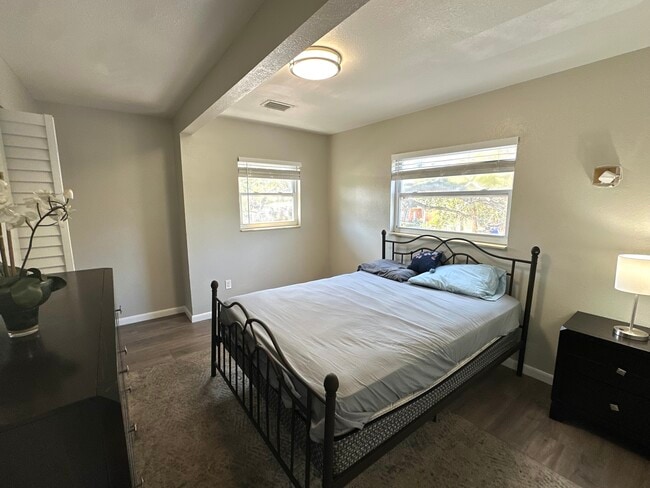 Photo - 999 Dr Martin Luther King Jr St S Unidad 4