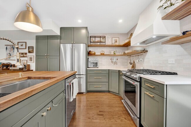 Photo - 1646 W Julian St