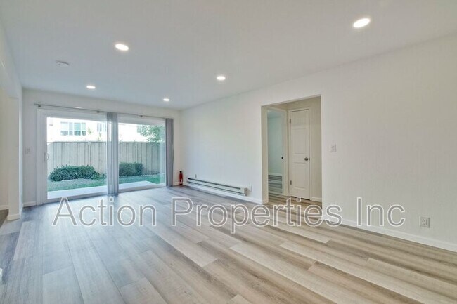 Photo - 445 Carneros Ave Unit #1