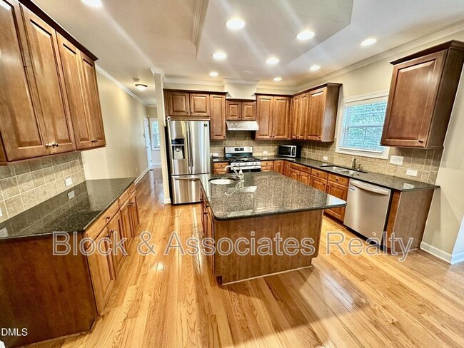 Photo - 1801 Old London Way