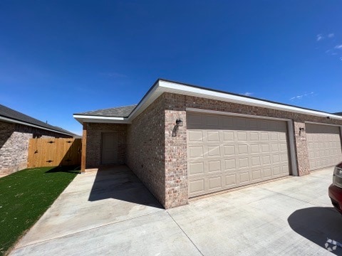 Building Photo - 5514 Itasca St Rental