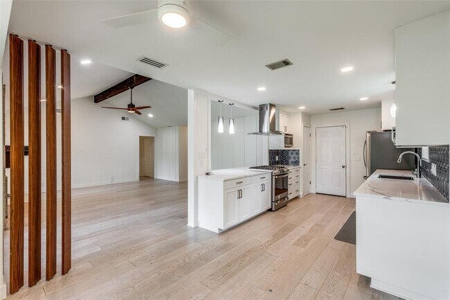 Photo - 1435 S Meadows Dr