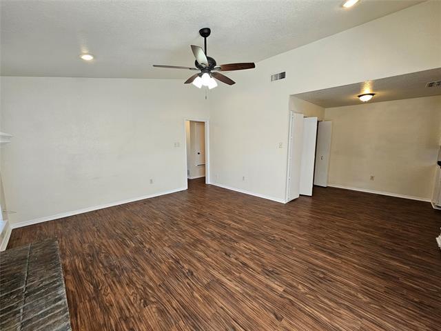 3125 Tudor Ln