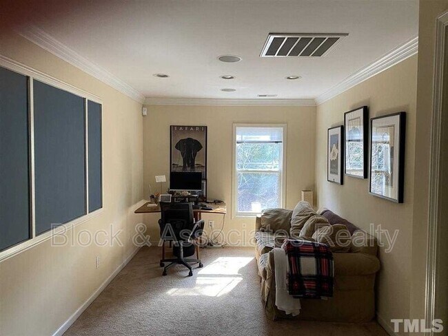 Photo - 4705 Lawhorn St