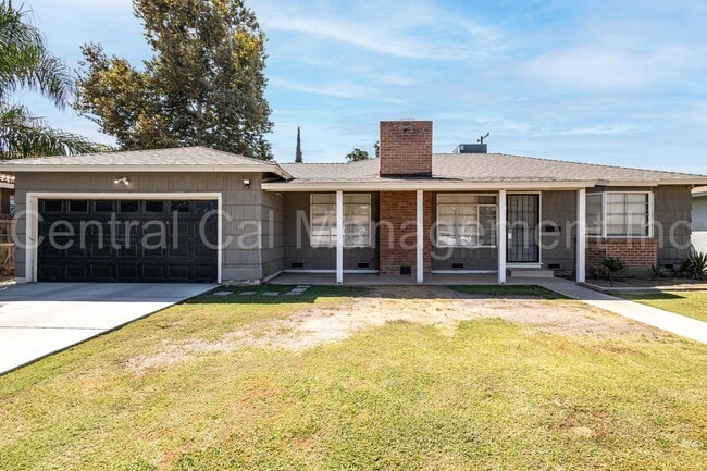 3 Bedroom/1 Bath Home - $1895 Per Month! M... - 3 Bedroom/1 Bath Home - $1895 Per Month! M...