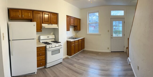 Building Photo - 1 Bedroom House Millvale