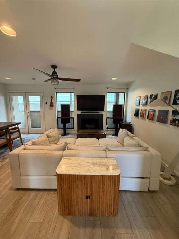 Photo - 1106 W 6th St Unit 213