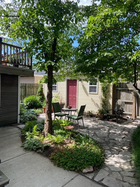 1704 W Winnemac Ave Unit Garden