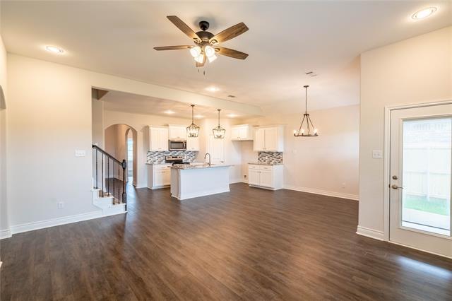 Photo - 8202 Grant Ln