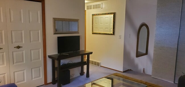 4236 Piedra Pl