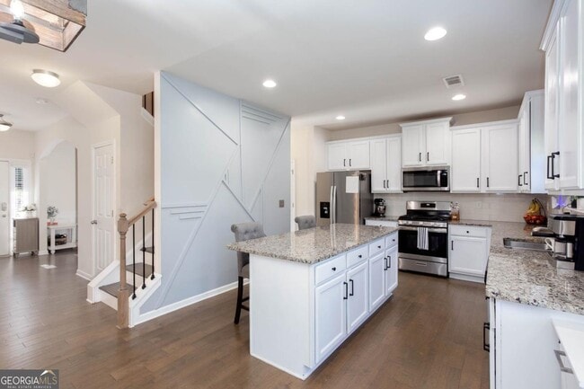 Photo - 7999 Dawson Ln