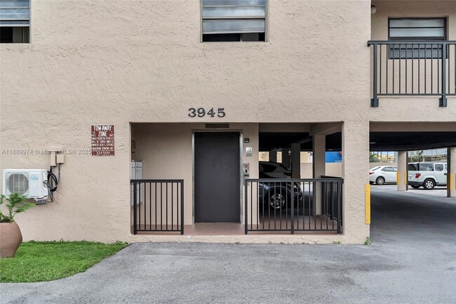 Photo - 3945 SW 89th Ave Unidad 201